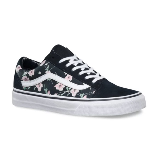 Vans Shoes - Vans Vintage Floral Old Skool Skate Shoe Sneakers